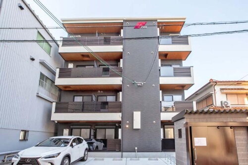 大阪府吹田市内本町３丁目 4階建 