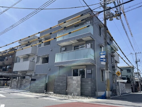 大阪府大阪市東住吉区東田辺３丁目 3階建 