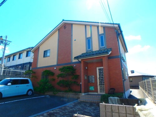 京都府八幡市男山金振 築17年9ヶ月 2階建