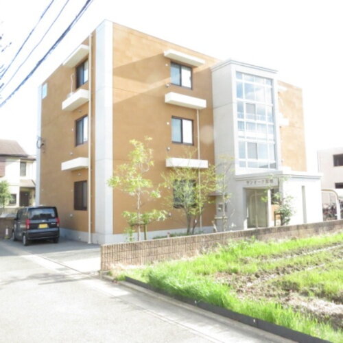 兵庫県伊丹市荒牧３丁目 賃貸マンション