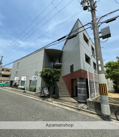 大阪府堺市北区百舌鳥梅北町５丁 3階建