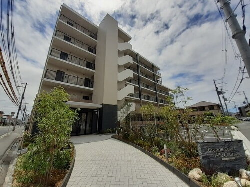 大阪府堺市北区百舌鳥梅町３丁 賃貸マンション