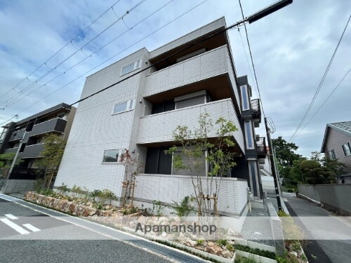 兵庫県西宮市甲子園三保町 築1年未満 3階建