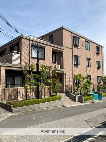 兵庫県西宮市城山 3階建 築22年10ヶ月