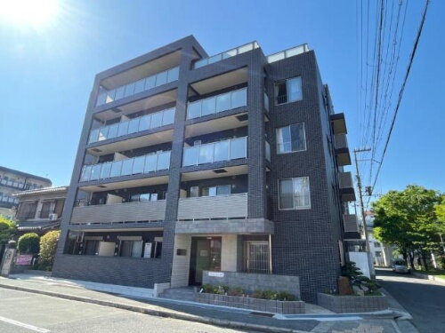 ＬＵＺ　ＫＯＢＥ