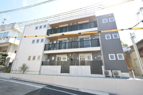 Ｌａ　Ｍａｉｓｏｎ　高羽町 3階建
