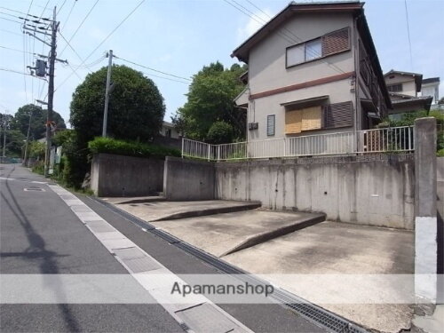 奈良県奈良市敷島町１丁目 テラスハウス