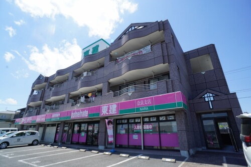 アスール 3階建