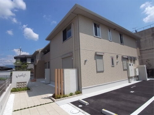 奈良県奈良市四条大路２丁目 賃貸アパート