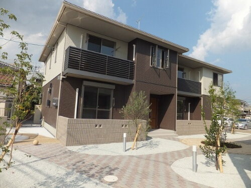 岡山県岡山市中区今在家 2階建 築13年4ヶ月