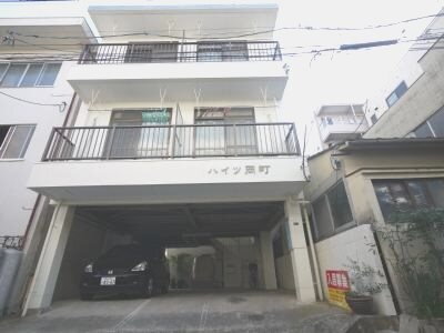 岡山県岡山市北区岡町 3階建