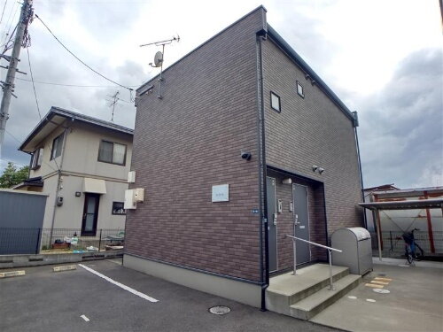 岡山県岡山市北区七日市西町 賃貸アパート