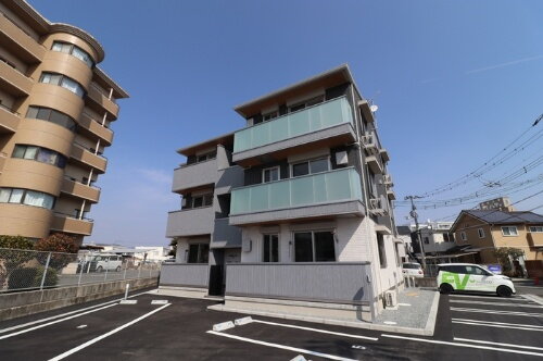 岡山県岡山市中区西川原１丁目 賃貸アパート