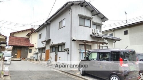 梶川中央７丁目タウンハウス 2階建