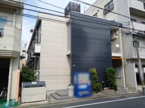 レオパレスコンフォート鶴見 2階建