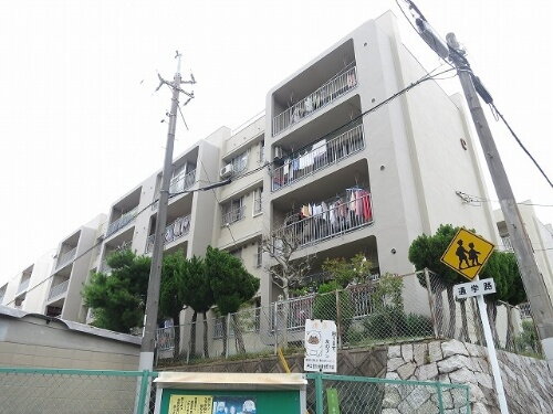 鈴が台分譲住宅Ｃ棟 4階建