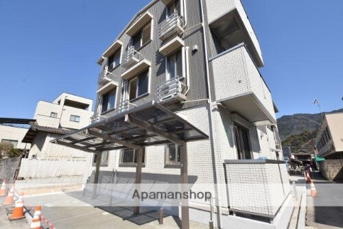 広島県広島市安佐北区可部３丁目 3階建 築5年10ヶ月