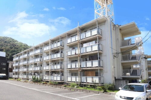 ビレッジハウス安古市３号棟 4階建