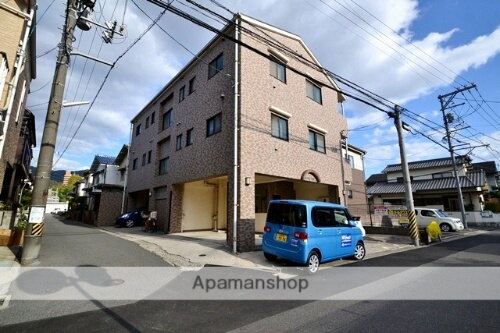 広島県安芸郡府中町鶴江２丁目 3階建