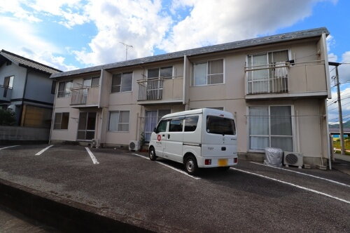 広島県府中市中須町 2階建