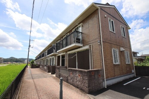 広島県福山市神辺町大字川南 テラスハウス