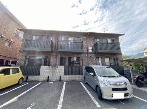 広島県呉市広中新開１丁目 賃貸アパート