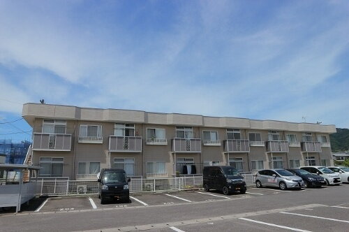 香川県高松市屋島東町 賃貸アパート