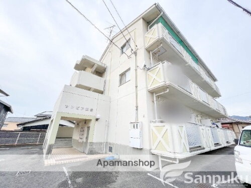 愛媛県東温市横河原 3階建 築36年3ヶ月