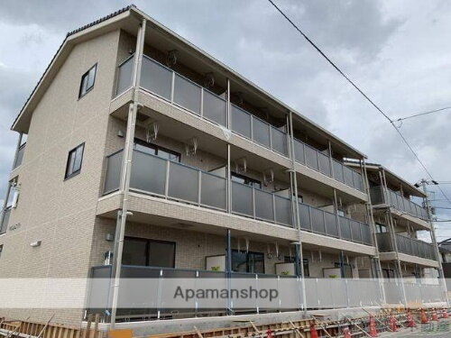 愛媛県東温市志津川南５丁目 3階建 築6年2ヶ月