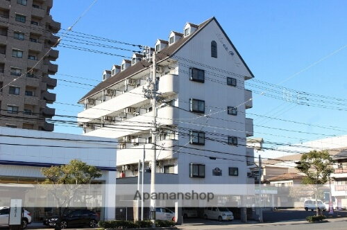 高知県高知市桟橋通４丁目 5階建 築26年3ヶ月