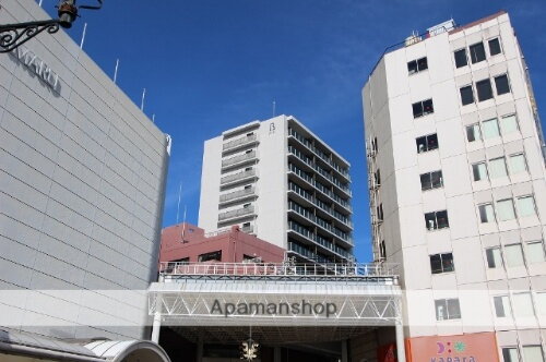 高知県高知市はりまや町１丁目 14階建