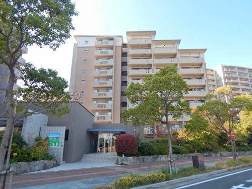 福岡県福岡市東区香椎照葉１丁目 10階建