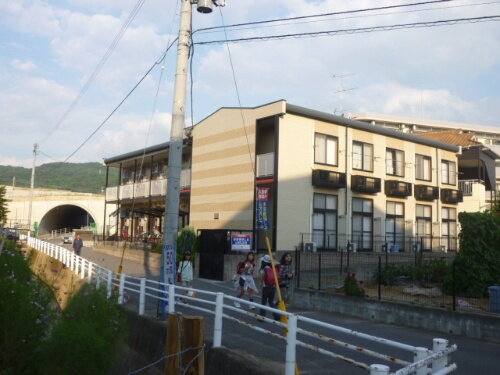 レオパレス香椎駅東