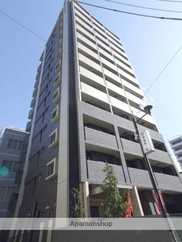 福岡県福岡市博多区中呉服町 13階建