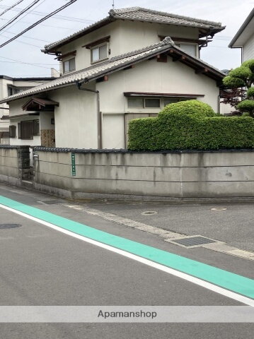 福岡県太宰府市吉松２丁目 2階建