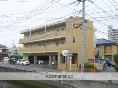 福岡県福岡市東区香椎１丁目 3階建