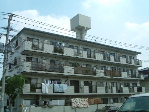 福岡県福岡市城南区神松寺２丁目 4階建