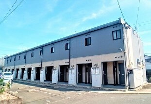 レオパレスニューフラーリシュ 2階建