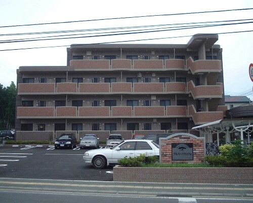 熊本県熊本市東区新外３丁目 賃貸マンション