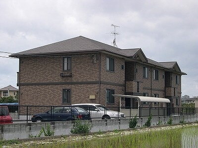 熊本県熊本市南区元三町２丁目 2階建 築20年4ヶ月