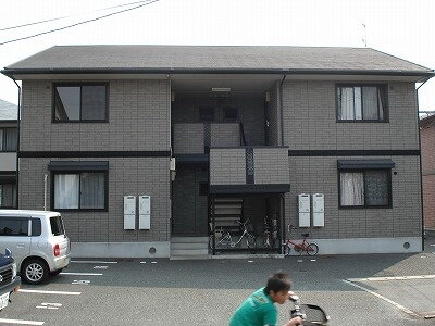 熊本県熊本市北区楡木２丁目 2階建 築24年5ヶ月