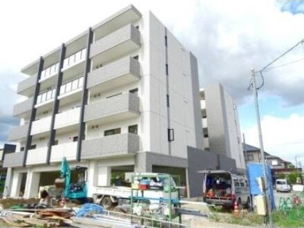 ＬＩＢＴＨ長嶺ＷＥＳＴ