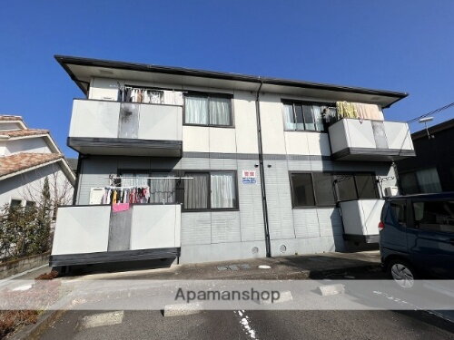 鹿児島県霧島市隼人町姫城３丁目 築27年7ヶ月 2階建