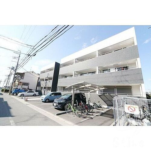 大阪府東大阪市善根寺町２丁目 3階建