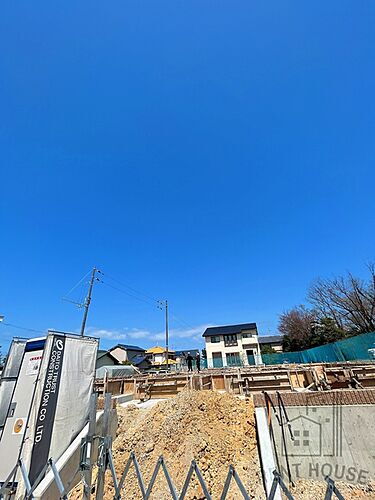 大阪府泉佐野市泉ケ丘４丁目 2階建