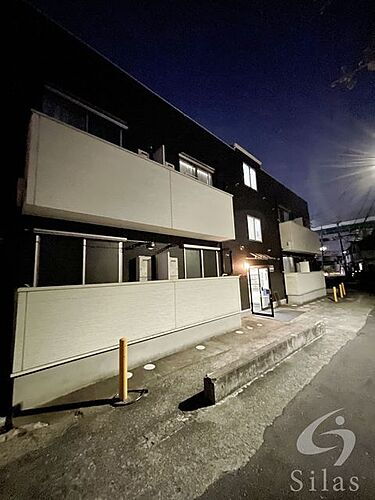 大阪府池田市住吉２丁目 3階建 築11年4ヶ月