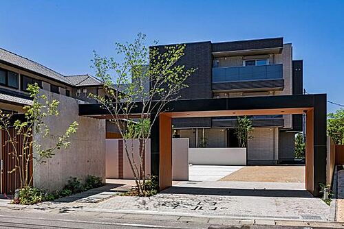 ヴィラ・ボヌール 3階建