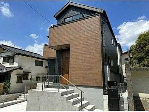 東京都多摩市連光寺１丁目 賃貸一戸建て