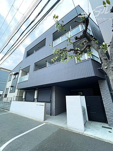 大阪府吹田市片山町４丁目 3階建 築2年10ヶ月