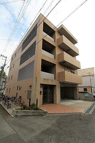 兵庫県神戸市須磨区権現町２丁目 4階建